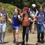 girls-hiking